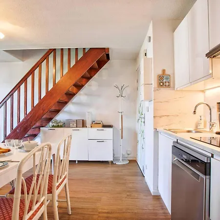 Lumineux Avec Balcons Et Stationnement Privatif - Fr-1-788-22 * Varaville