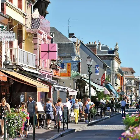 Lumineux Avec Balcons Et Stationnement Privatif - Fr-1-788-22 Lejlighed *