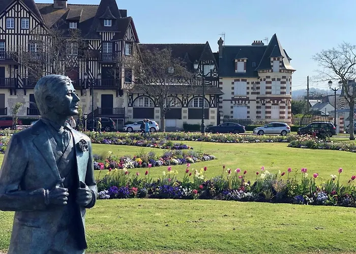 Lumineux Avec Balcons Et Stationnement Privatif - Fr-1-788-22 Varaville